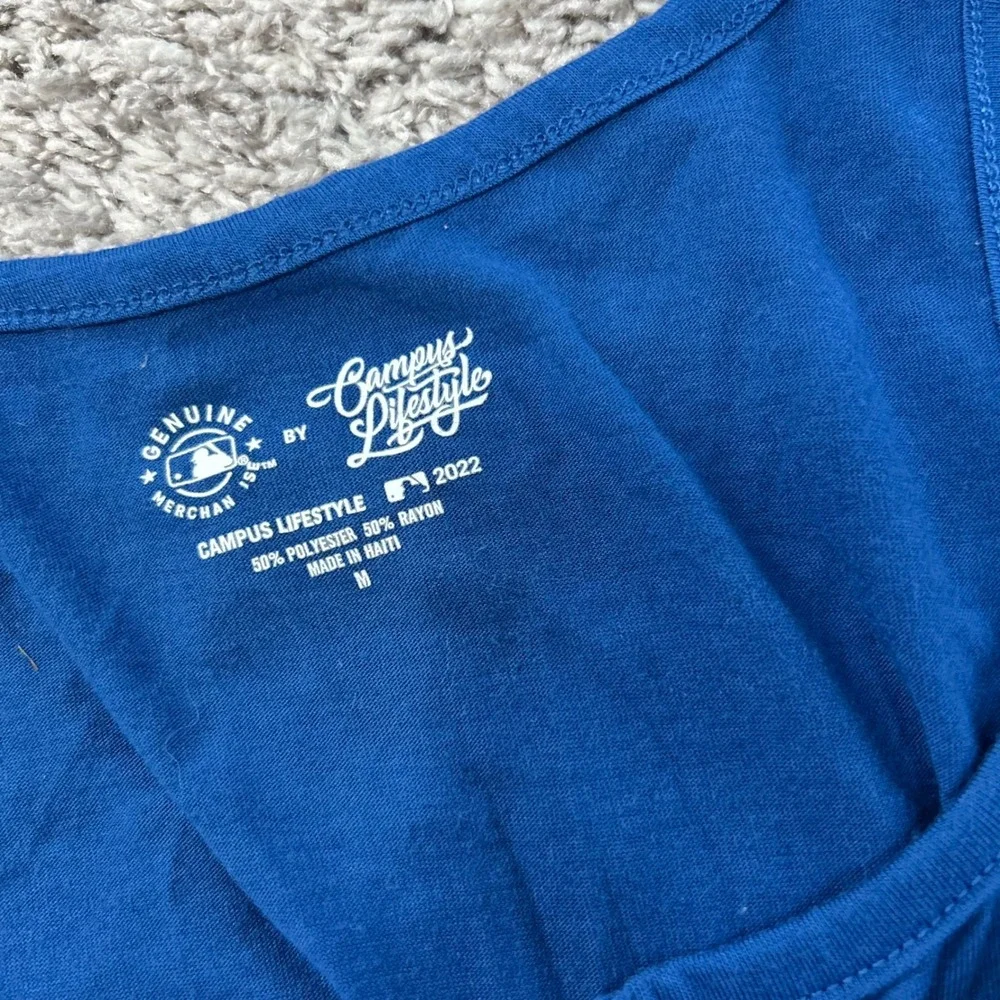 Campus Lifestyle Chicago Cubs MLB Royal Blue Notched V-Neck Tank Top  Medium - Picture 5 of 7